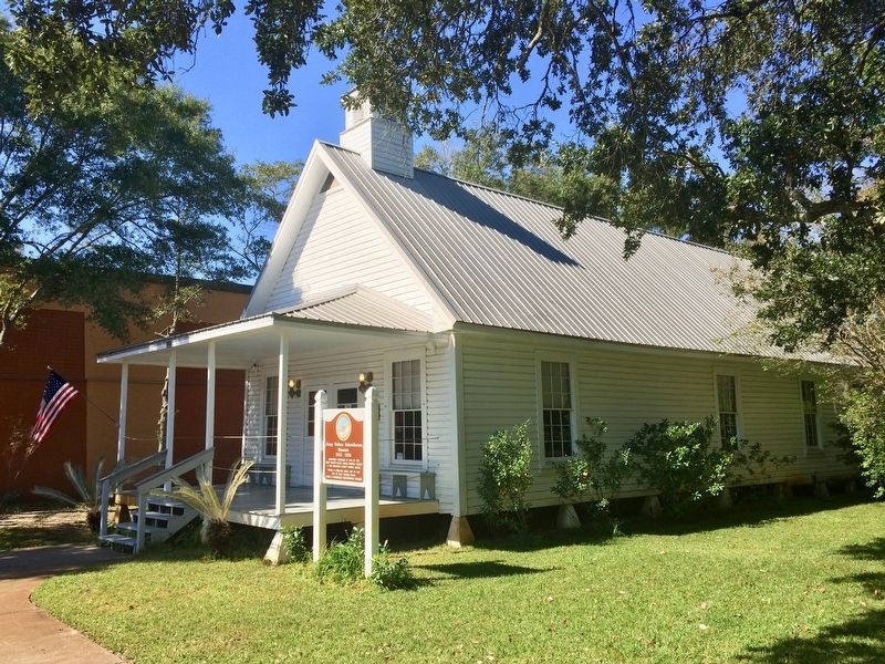 Marker located right in front of this Camp Walton Schoolhouse Museum. image. Click for full size.