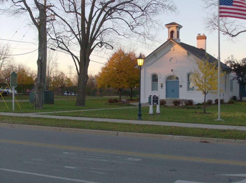 Cherry Hill School and Marker image. Click for full size.