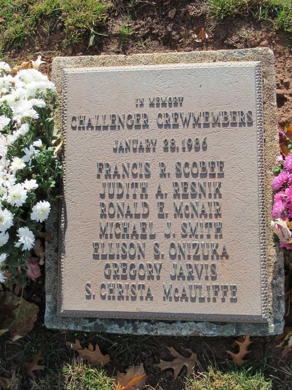 In Memory Challenger Crewmembers Marker image. Click for full size.