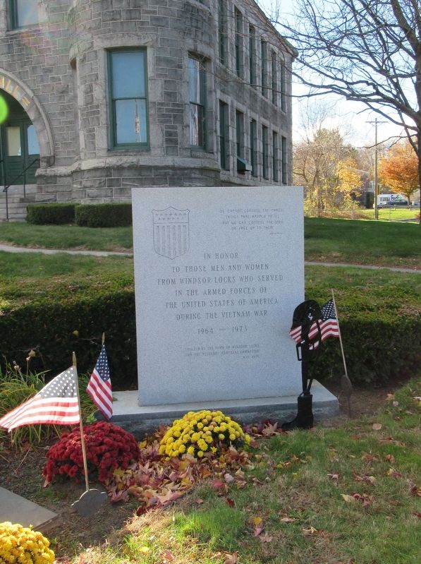 Windsor Locks Vietnam War Monument image. Click for full size.