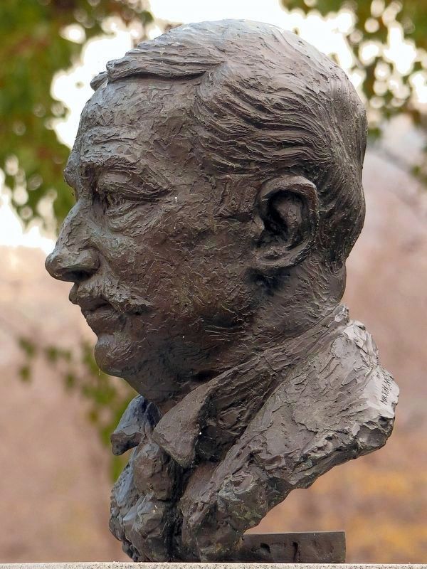 Aaron Montgomery Ward<br>1972 bust by Milton Horn image. Click for full size.