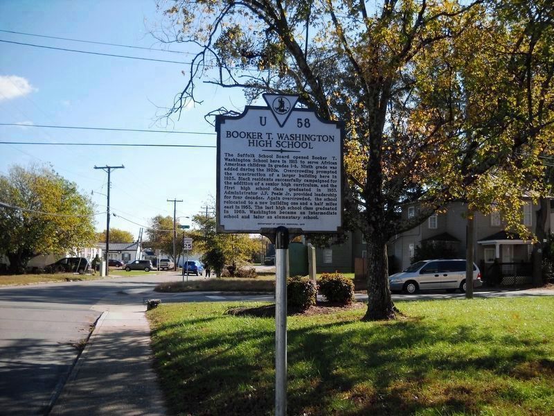 An eastward view of the marker. image. Click for full size.