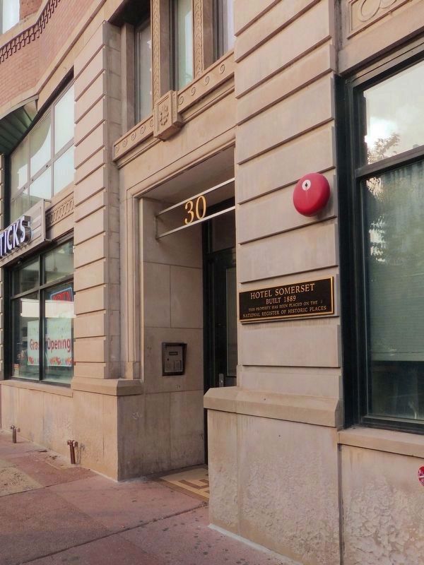 Hotel Somerset Marker<br>30 Roosevelt Road image. Click for full size.