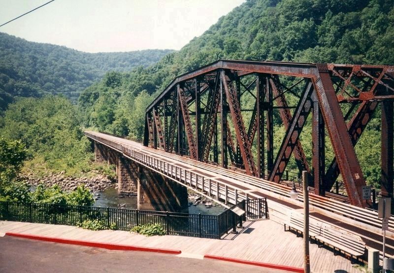 New River Gorge Bridge image. Click for full size.