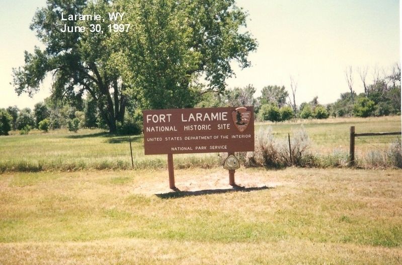 Sign at the entrance to Fort Laramie National Historic Site image. Click for full size.