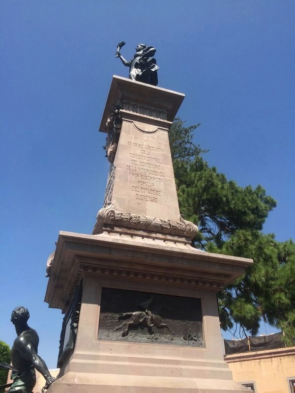 Monument to Josefa Ortiz de Domínguez Marker. Click for full size. Monument to Josefa Ortiz de Domínguez Marker image. Click for full size.