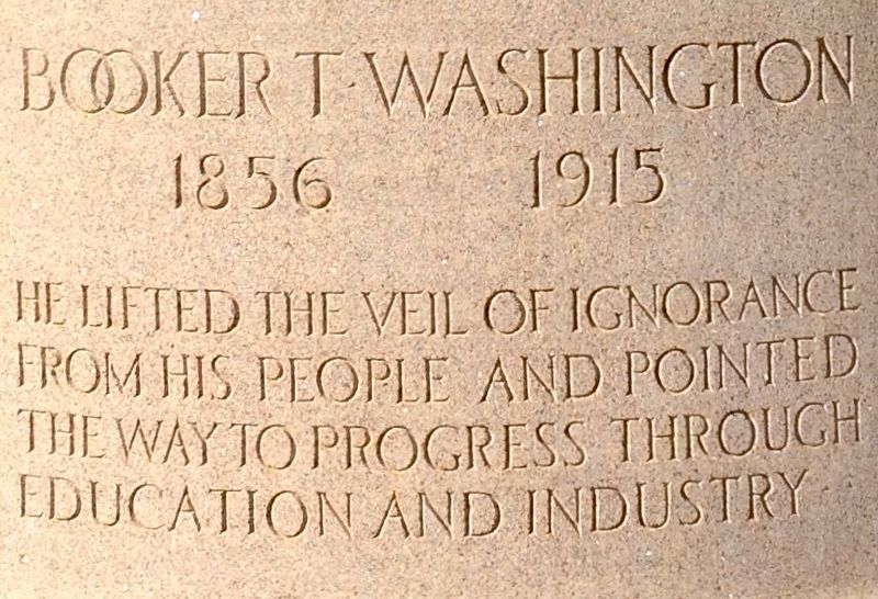 Booker T Washington Statue image. Click for full size.