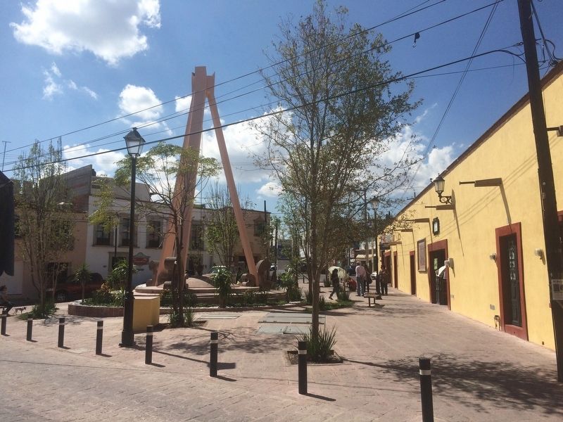 The Geographical Center of Mexico Marker image. Click for full size.