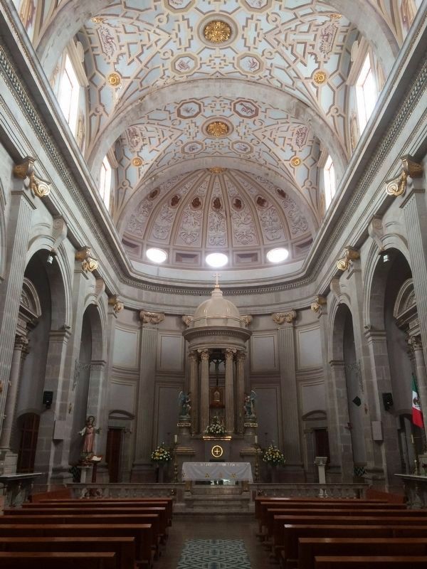 Interior of the nearby Catholic Church of the Diocese (Curia Diocesana) image. Click for full size.