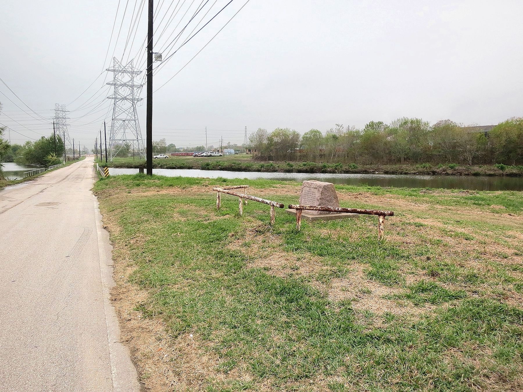 Vince's Bridge Marker. Click for full size. Vince's Bridge Marker image. Click for full size.