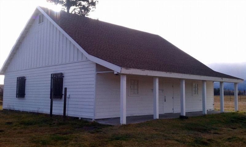 Fort Klamath County Park Museum building image. Click for full size.