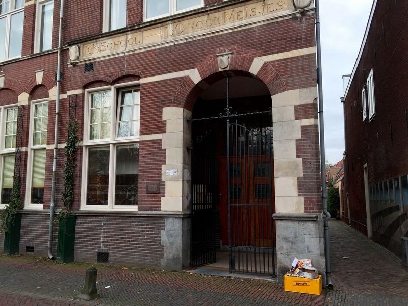 Geboortehuis van Paus Adriaan / Birthplace of Pope Adrian Marker - Wide View. Click for full size. Geboortehuis van Paus Adriaan / Birthplace of Pope Adrian Marker - Wide View image. Click for full size.