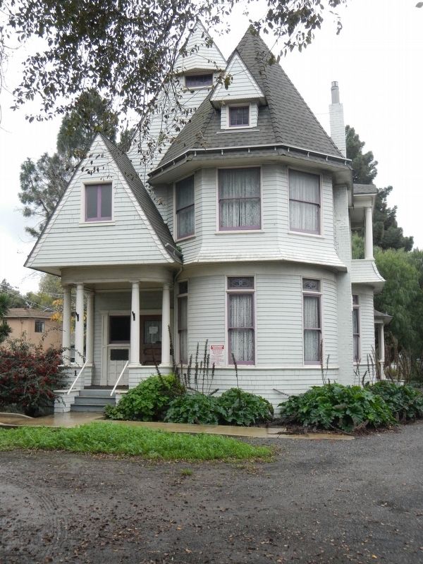 Mansion Gallery and Marker. Click for full size. Mansion Gallery and Marker image. Click for full size.