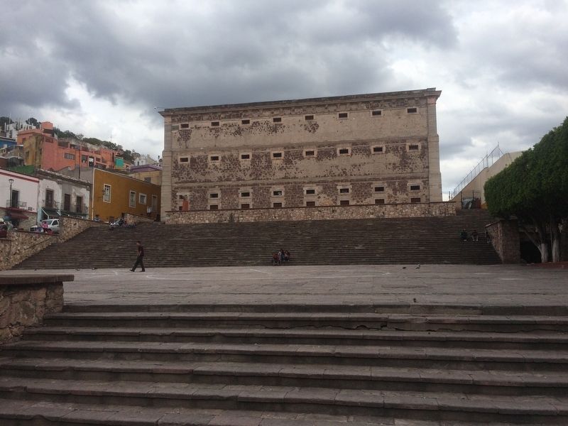 The Alh�ndiga de Granaditas image. Click for full size.