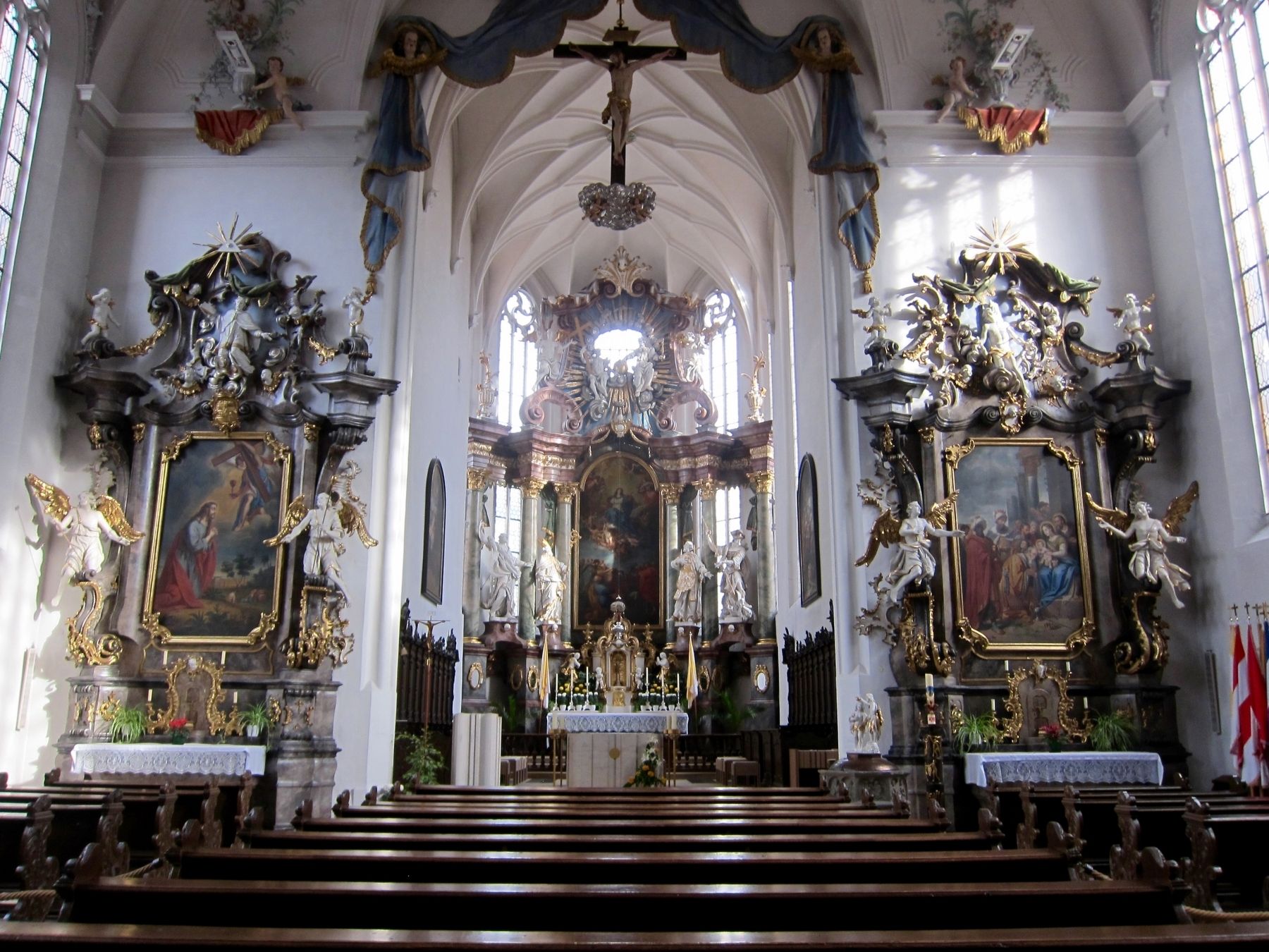 St. Bartholomew's - Main Altar. Click for full size. St. Bartholomew's - Main Altar image. Click for full size.