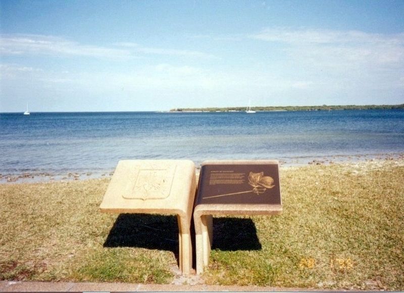 DeSoto marker facing the Manatee River image, Touch for more information