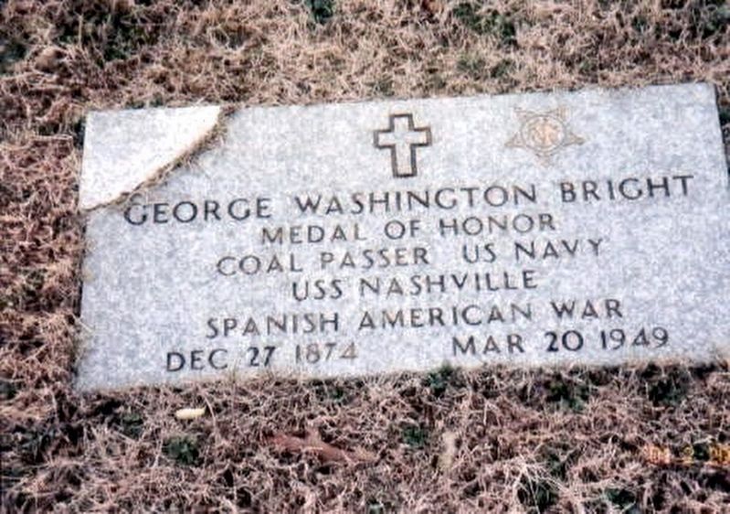 Congressional Medal of Honor Recipient George W. Bright grave marker image. Click for full size.