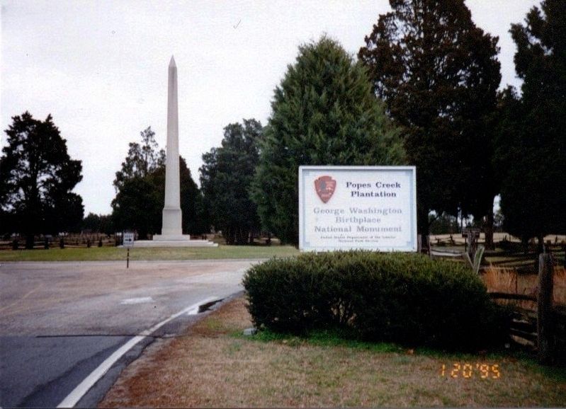 Sign at the entrance to Popes Creek Plantation George Washington Birthplace National Monument image. Click for full size.