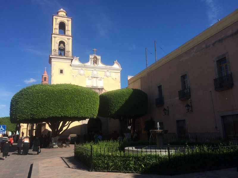 Temple and Convent of San Antonio and the previous marker image. Click for full size.