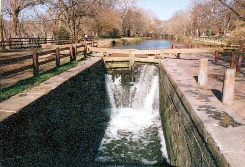 A Lift Lock-C & O Canal image. Click for full size.