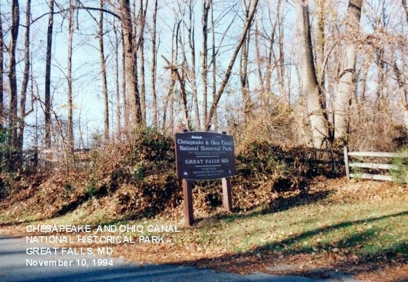 Sign at the entrance to C & O Canal National Historical Park image. Click for full size.