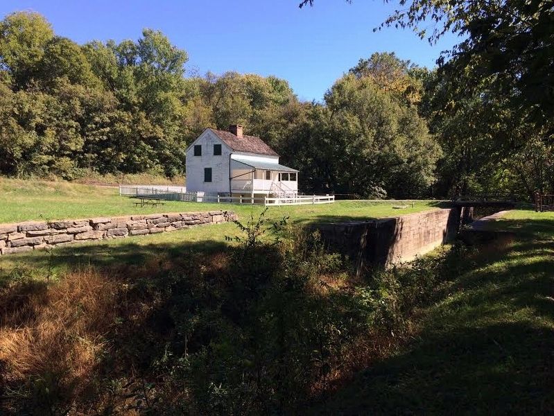 Lockhouse and Lock 29 image. Click for full size.