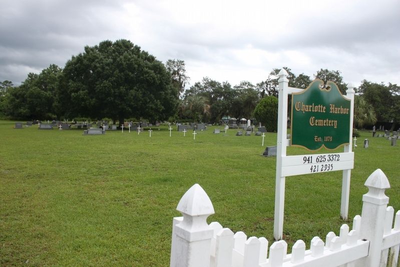 Charlotte Harbor Cemetery image. Click for full size.