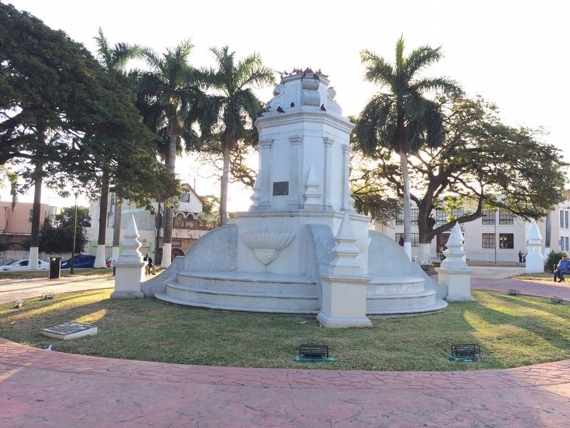 Park of the 4th Centenary San Martín monument image. Click for full size.