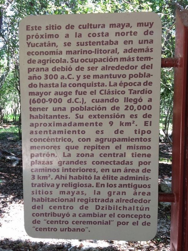 Dzibilchaltn Archaeological Site Marker, Spanish text image. Click for full size.