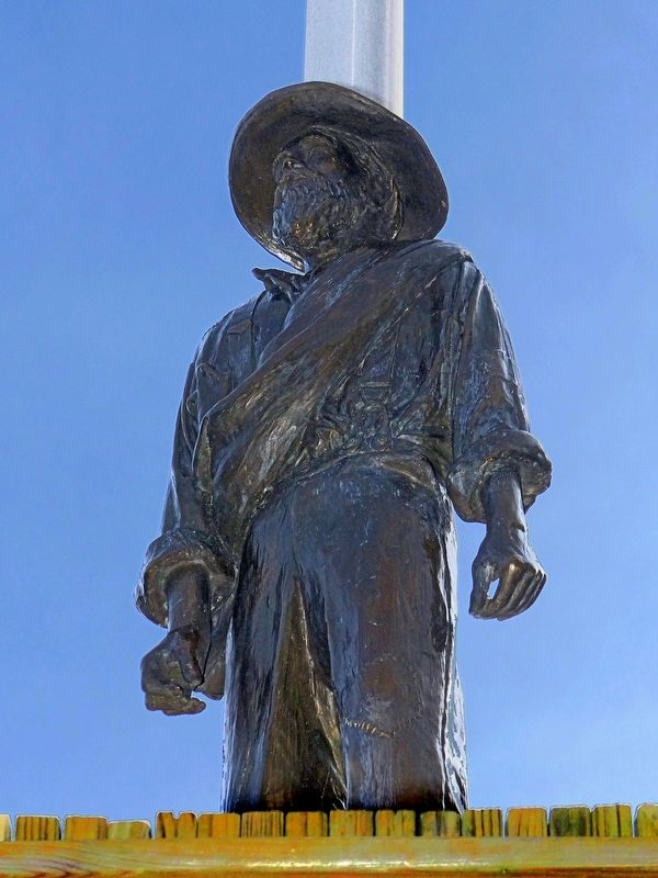Confederate Statue image. Click for full size.