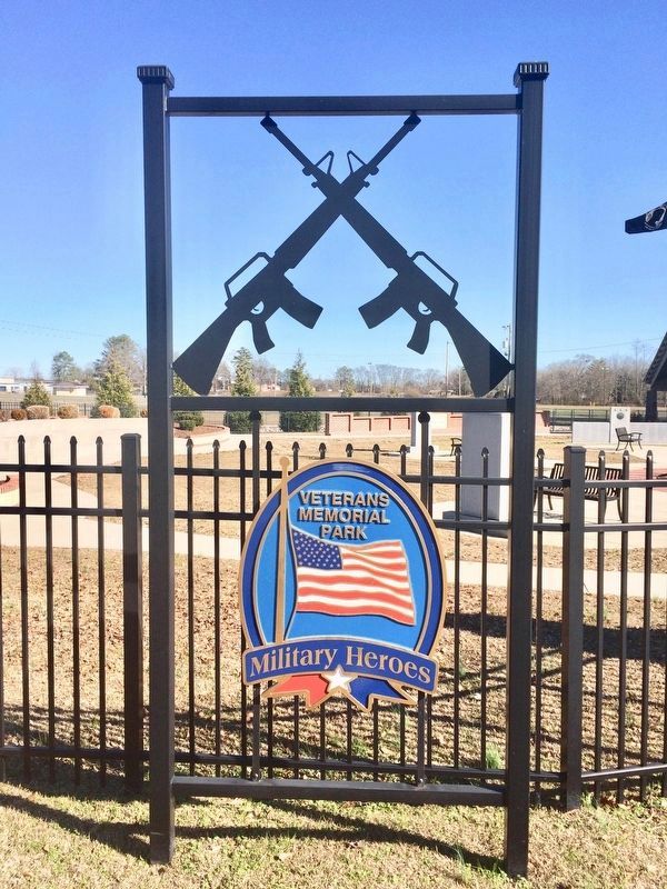 Veterans Memorial Park sign. image. Click for full size.