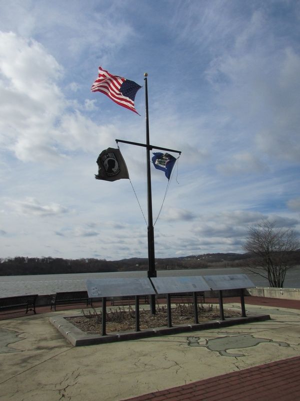 Marker in Veterans Memorial Park image. Click for full size.