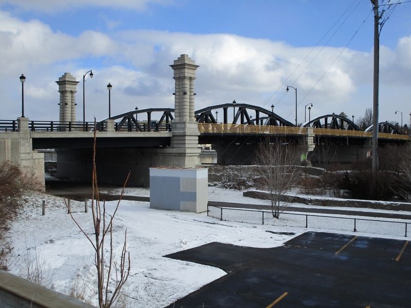 Ford Street Bridge image. Click for full size.