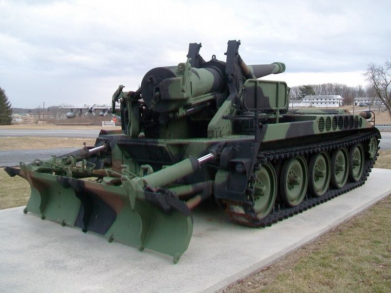 M110 Howitzer image. Click for full size.
