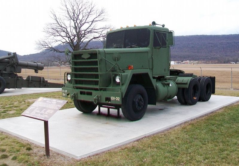 M915A1 Line Haul Tractor and Marker image. Click for full size.