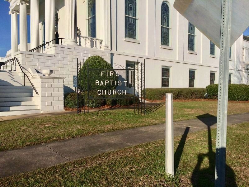 Marker is missing, but pole is still present at First Baptist Church. image. Click for full size.
