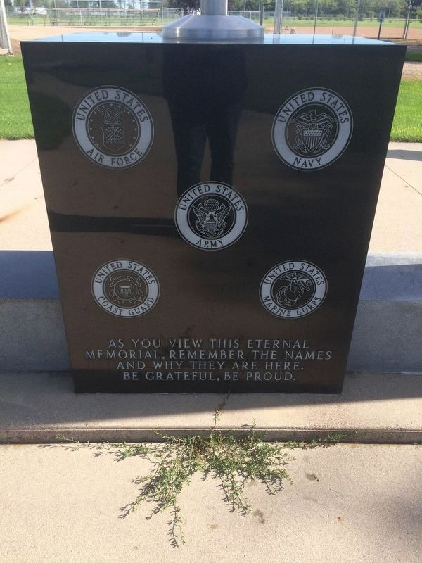 Veteran's Memorial Marker (front) image. Click for full size.