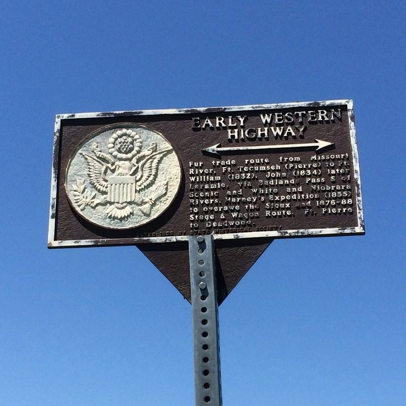 Early Western Highway Marker image. Click for full size.