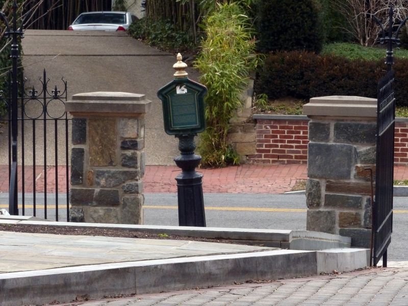 The Georgetown Heights Marker. Click for full size. The Georgetown Heights Marker image. Click for full size.