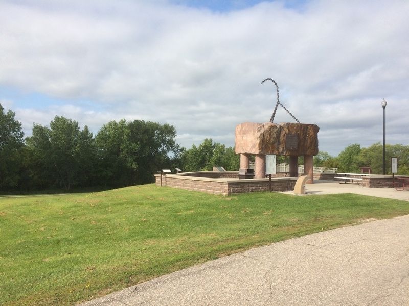 Paul Bunyan's Boat-Anchor Marker image. Click for full size.