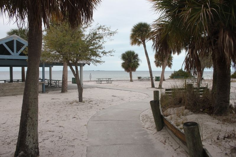 Green Key looking toward the Gulf. image. Click for full size.