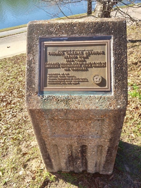 Thomas Greene Bethune plaque with Chattahoochee River below. image. Click for full size.