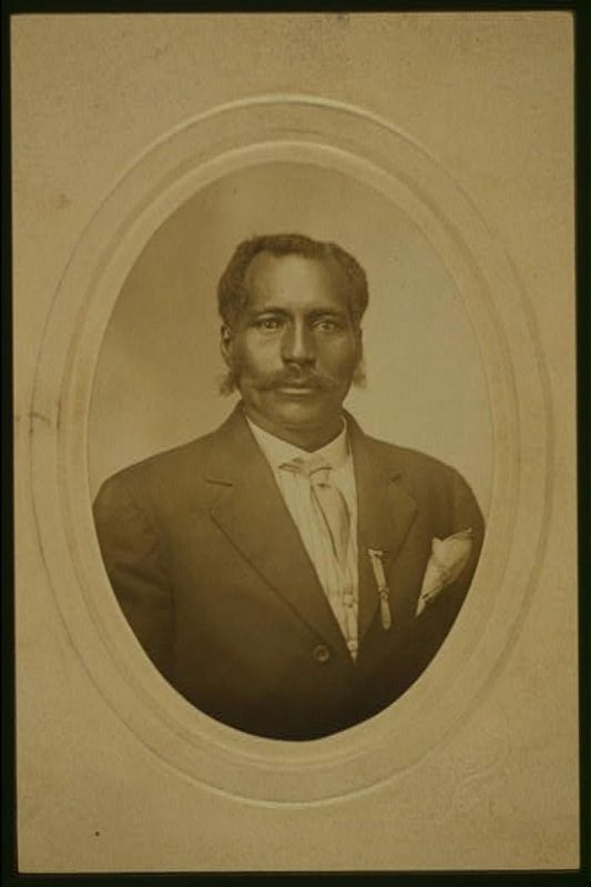 Anthony Crawford in 1910 six years before his lynching image. Click for full size.