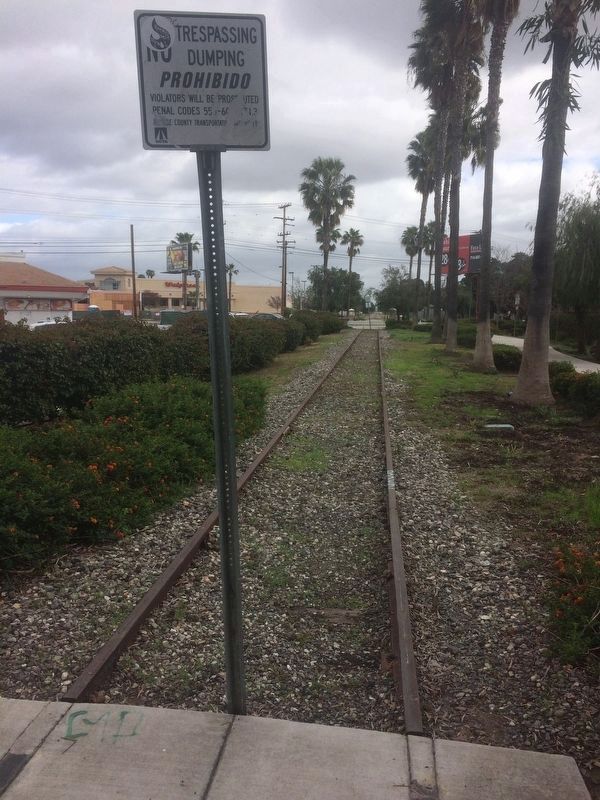 Paciﬁc Electric Railway (looking SE) image. Click for full size.