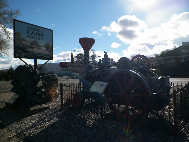 The Jenny Traction Engine and Marker image. Click for full size.