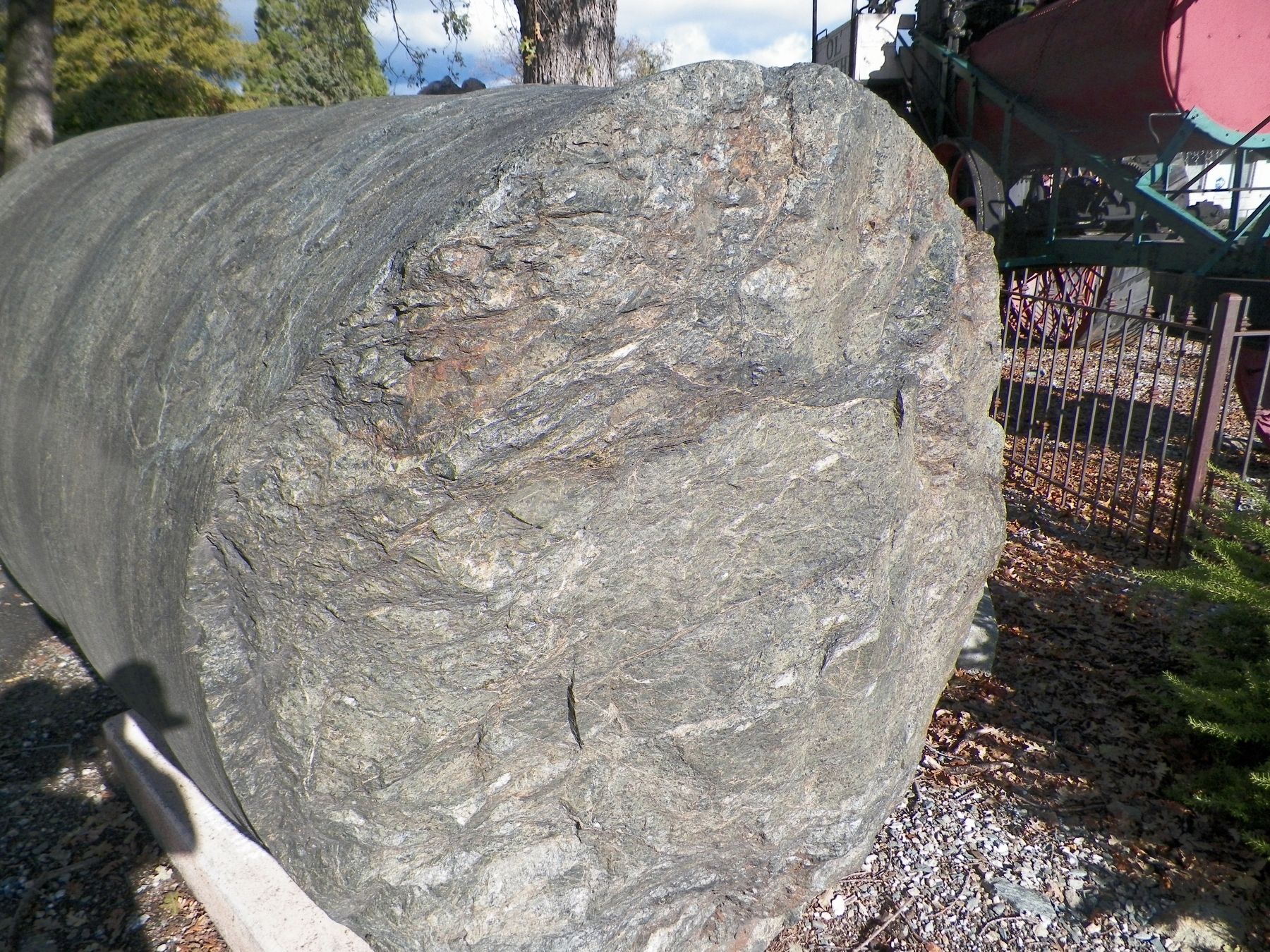 Serpentine Drill Core Section End image. Click for full size.