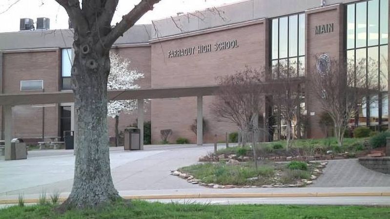 Farragut High School image. Click for full size.