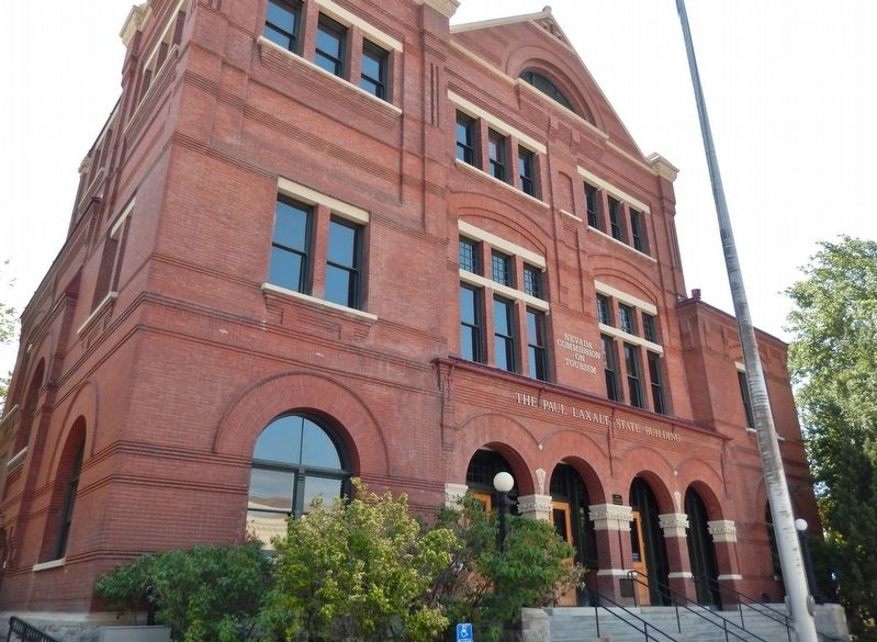 Federal Government Building (1888-1970) (<b><i>NW corner view</b></i>). Click for full size. Federal Government Building (1888-1970) (<b><i>NW corner view</b></i>) image. Click for full size.