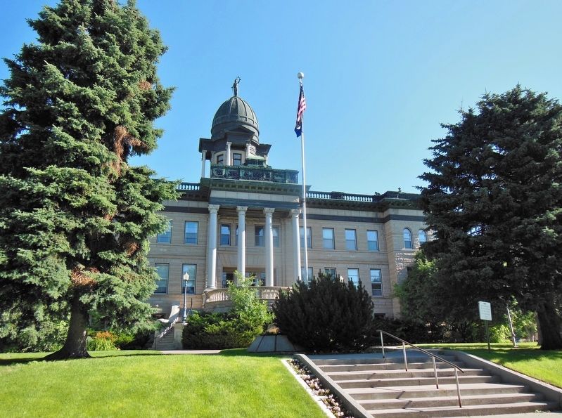 Cascade County Courthouse image. Click for full size.