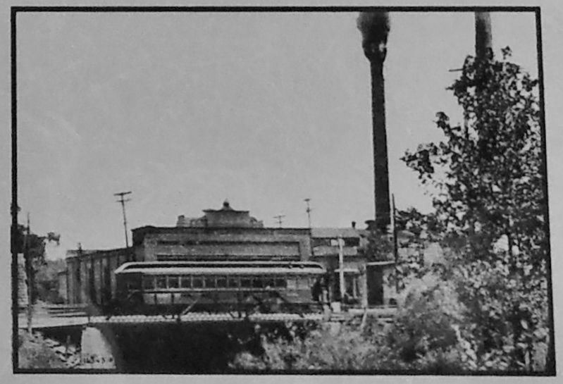 D.U.R. Trolley on Paint Creek Bridge ca. 1909 (<b><i>marker inset</b></i>) image. Click for full size.